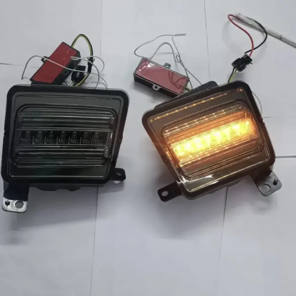Mahindra Thar Fender DRL Smoke – Sleek LED Daytime Running Lights with Turn Indicator